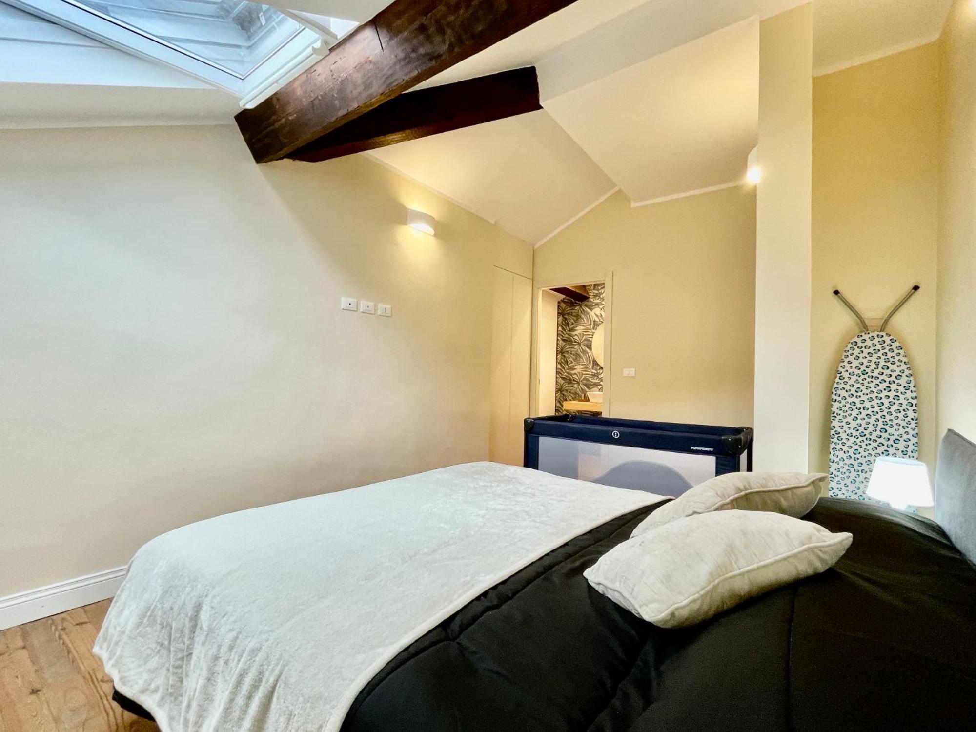 Villa Migliorini Lusso & Comfort In Finalborgo. Finale Ligure Værelse billede