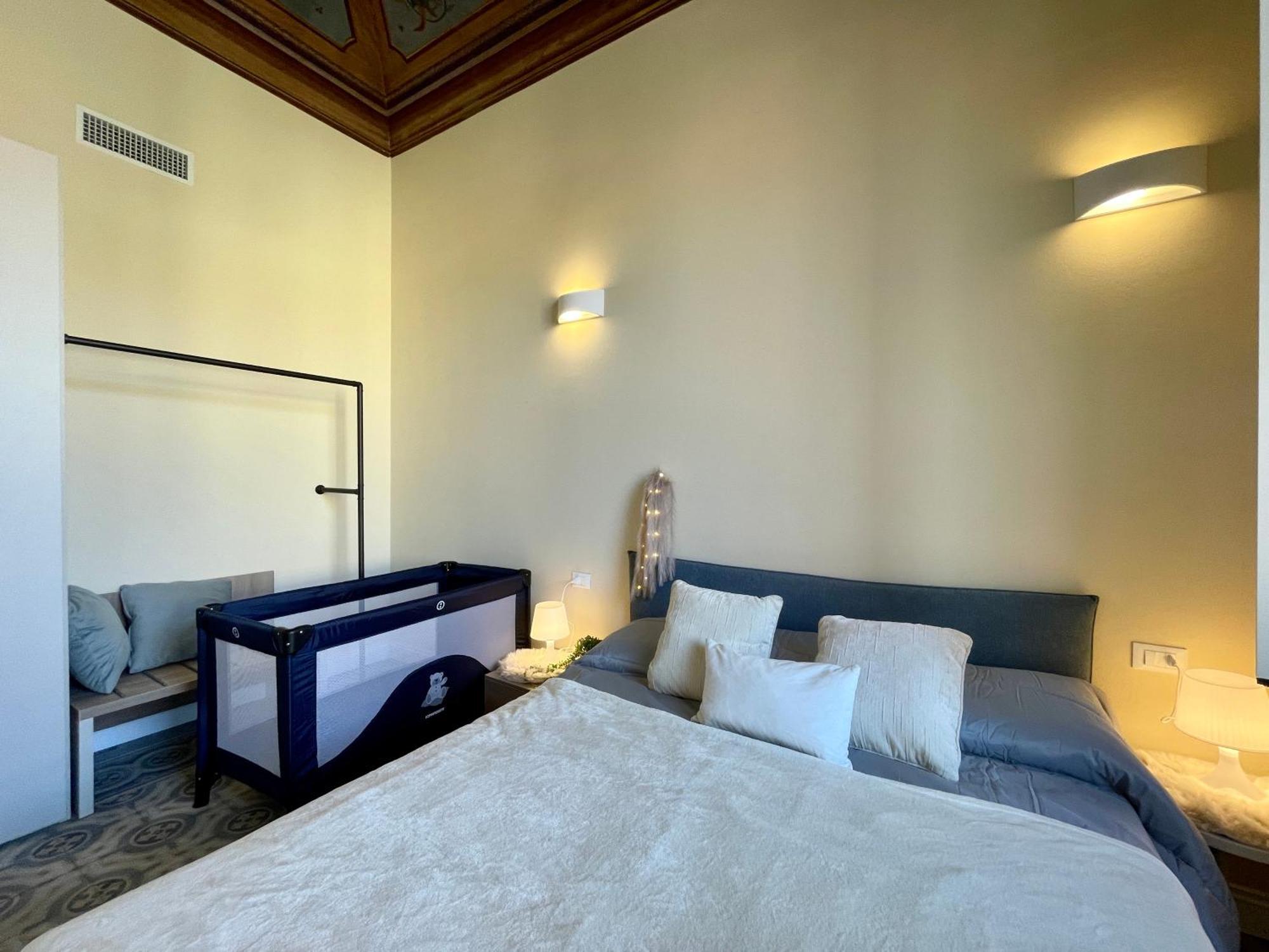 Villa Migliorini Lusso & Comfort In Finalborgo. Finale Ligure Værelse billede