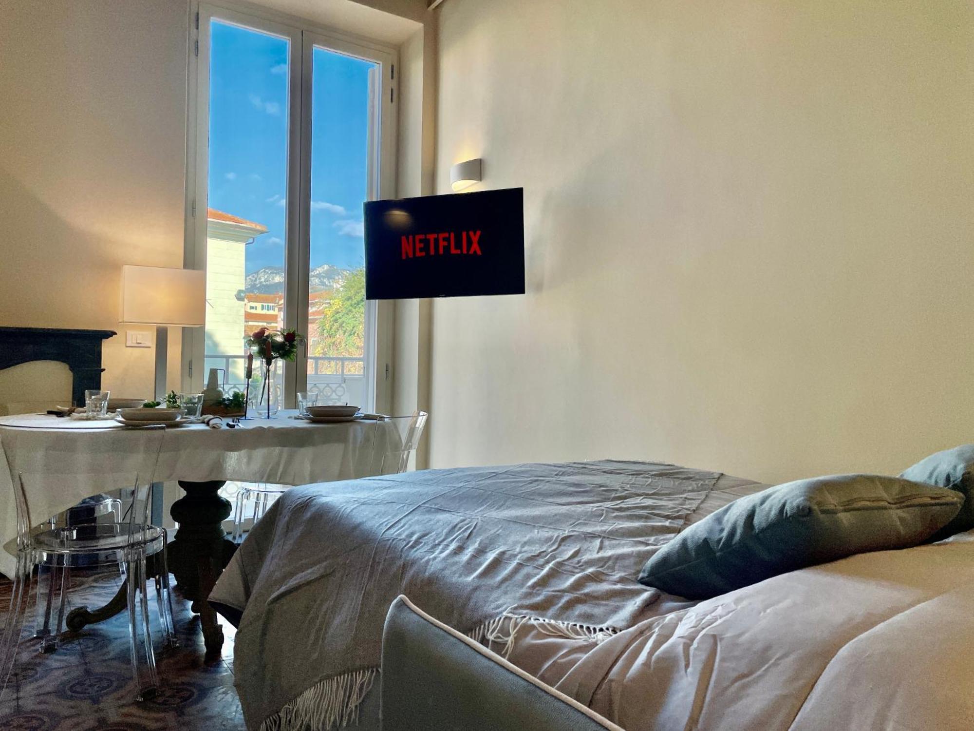 Villa Migliorini Lusso & Comfort In Finalborgo. Finale Ligure Værelse billede