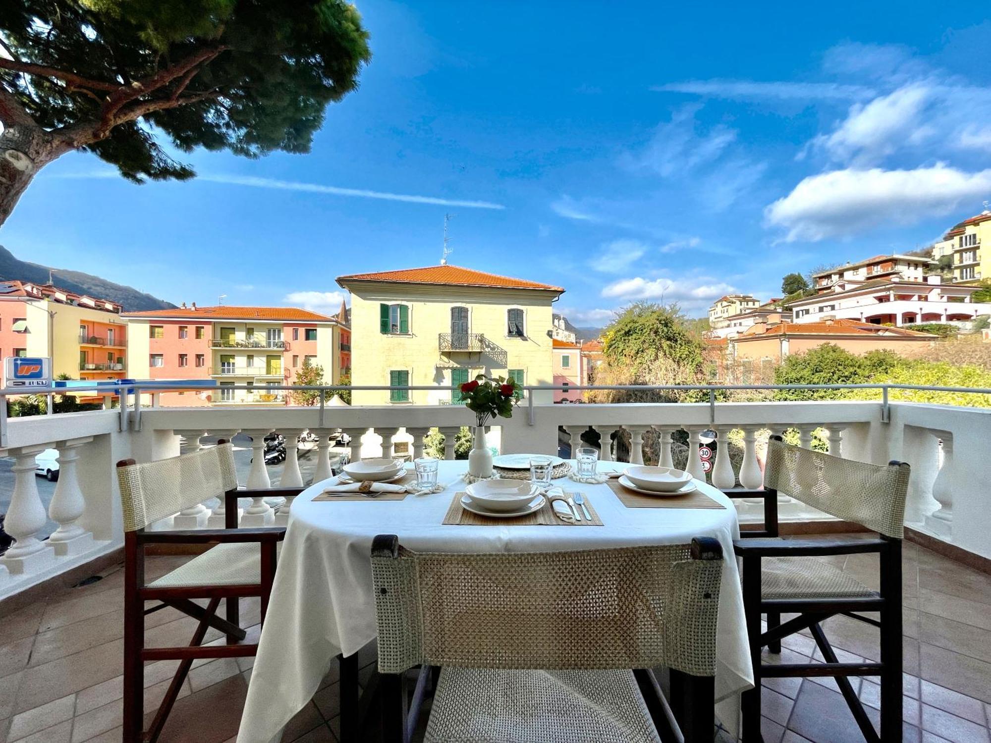 Villa Migliorini Lusso & Comfort In Finalborgo. Finale Ligure Eksteriør billede